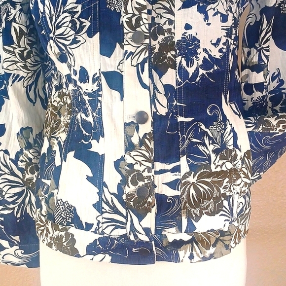 BRAND NEW!!! CHRISTOPHER AND BANKS Floral Print Jacket in Blue and White MED - Picture 4 of 12